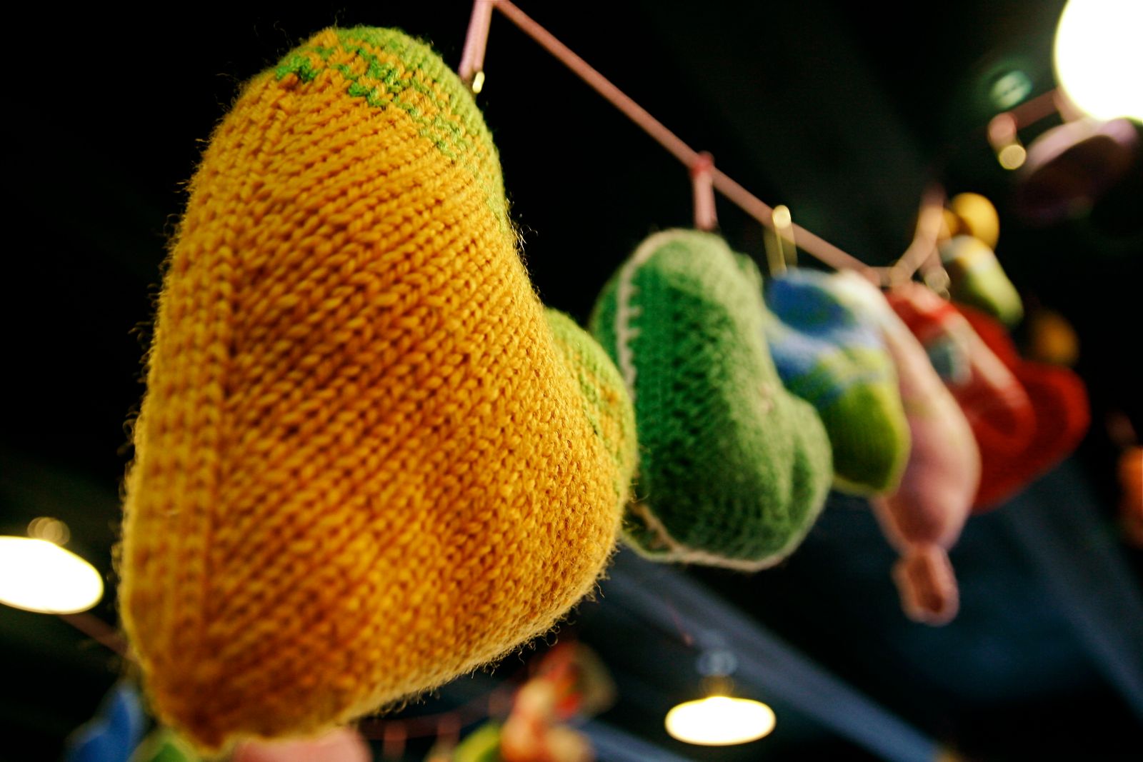 Sewing, needlework, & piece goods stores Data USA