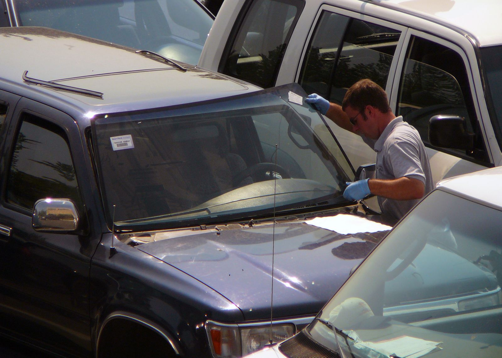 Automotive glass installers & repairers Data USA